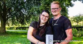 Bijzondere (en bloedhete) dag om te trouwen: Quincy (26) zegt op 26-6-26 ‘ja’ tegen Mike