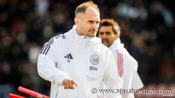 Wie is Carlos García, de nieuwe trainer van Jong Ajax die al vaak samenwerkte met Cruijff?