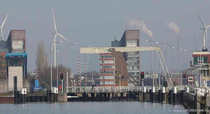 Sluis I Wilhelminakanaal volgend jaar 24 weken gestremd, bedrijven waarschuwen voor reverse modal shift