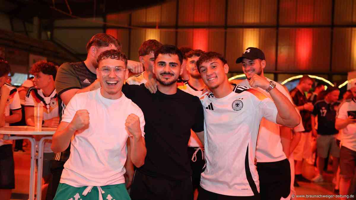 Bei beißender Hitze: Die 105 schönsten Fotos vom Public Viewing in Salzgitter