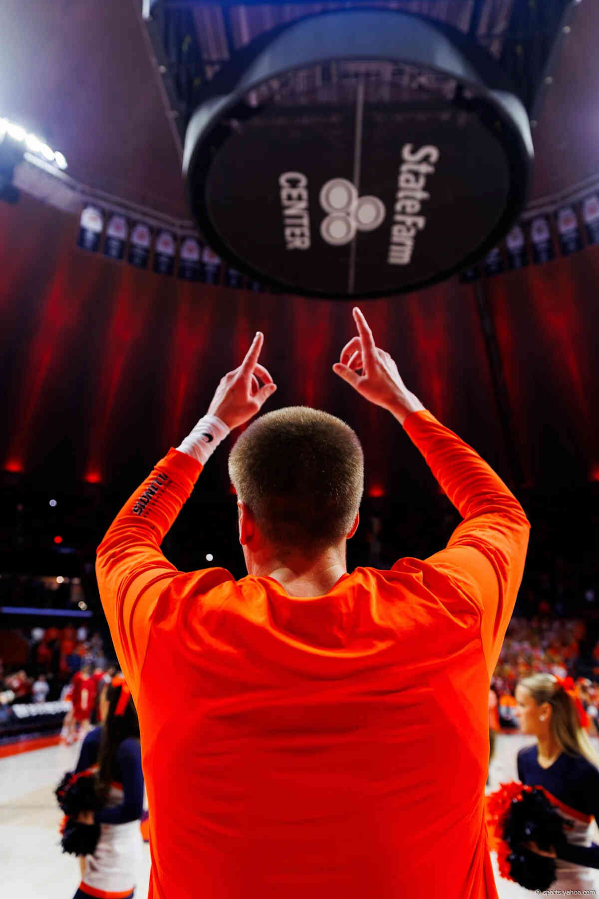 Former Illinois forward Ben Humrichous signs contract with Nets