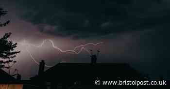 Amazing pictures capture lightning storm over Bristol