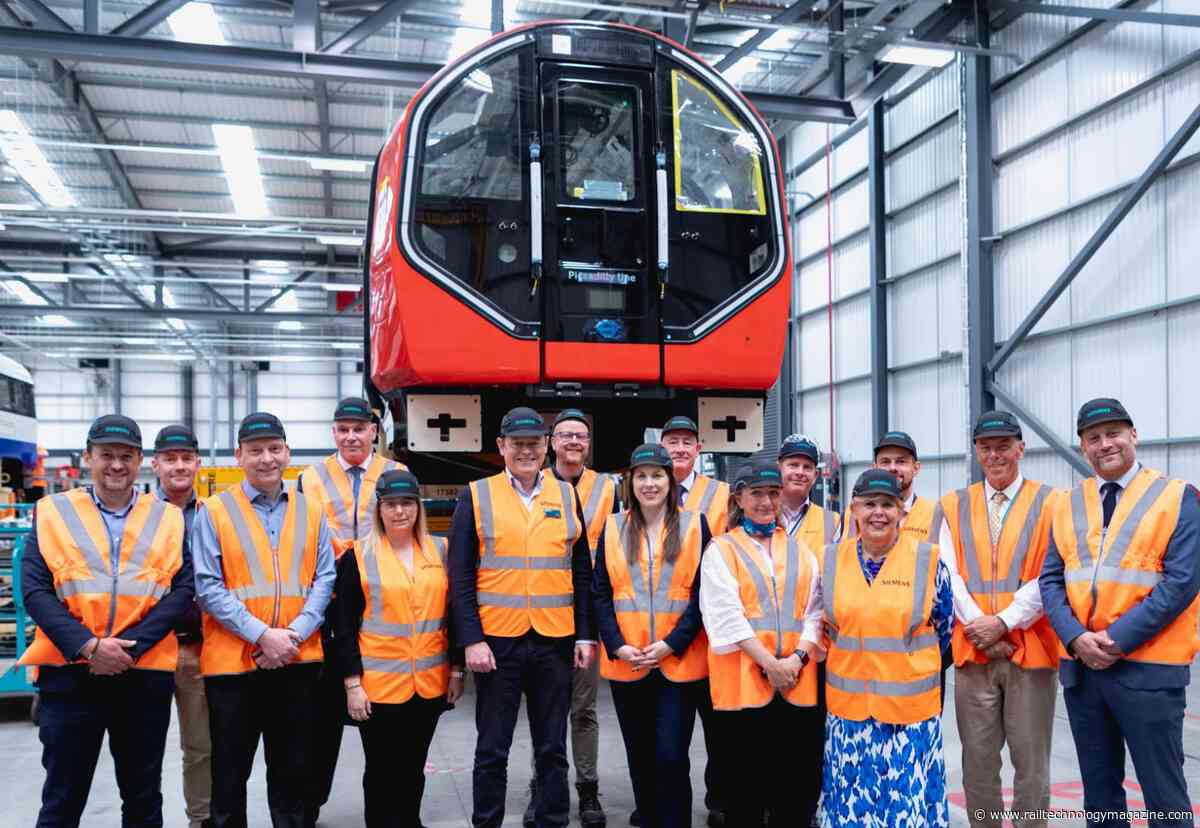 Siemens Mobility Showcases Goole Rail Village During Visit by DfT Operator Chief Executive