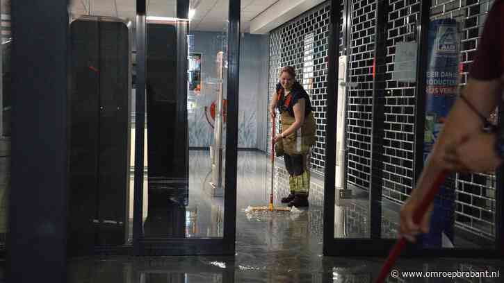 Waterleiding springt, Aldi-supermarkt Oosterhout komt blank te staan