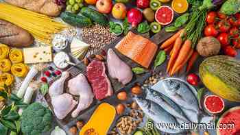 Lower-inflammatory diet may help delay or reduce dementia risk - even in older people at risk of Alzheimer's