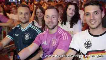 Knappe Niederlage: Unsere besten Fotos vom Public Viewing in Braunschweig