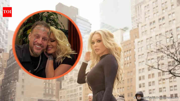 Bunnie Xo jokes about divorce from Jelly Roll on podcast