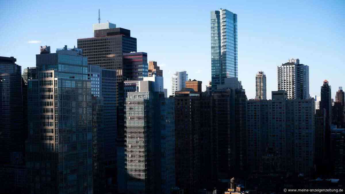 New York friert Mietpreise für etliche Wohnungen ein