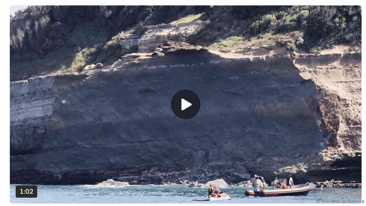 “Un rumore assordante, come un tuono. Poi tutto è crollato e un’onda enorme si è abbattuta sulla spiaggia”: frana la scogliera a Biarritz, una vittima e un disperso tra i sub