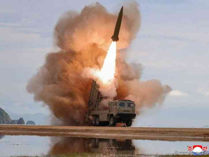 Lanciarazzi multipli e nuovi missili: cosa sappiamo del super test di Kim