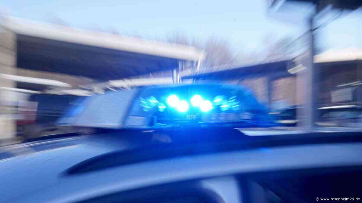 Wie war das noch möglich? Rosenheimerin (54) setzt sich mit fast drei Promille ans Steuer