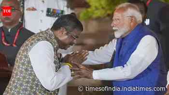 'Commendable efforts': PM Modi wishes birthday to Dharmendra Pradhan, gets community note on X