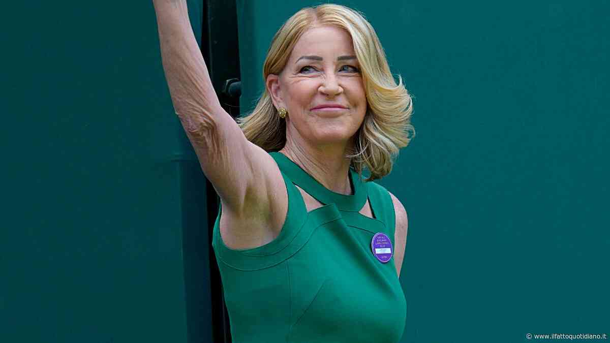 Chris Evert è di nuovo in lotta contro il cancro: “Non potrò partecipare a Wimbledon, il tumore alle ovaie è tornato. È implacabile”