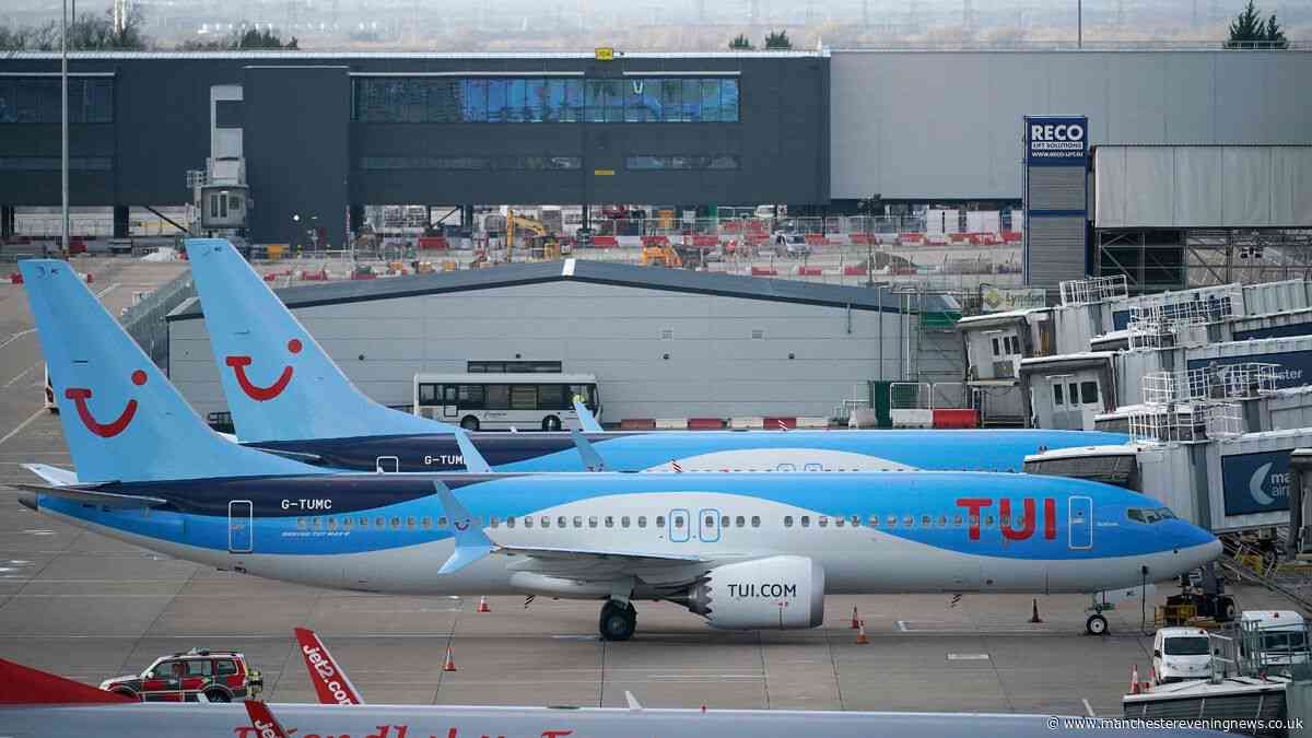 TUI staff member says holidaymakers at Manchester Airport making 'scary' mistake this year