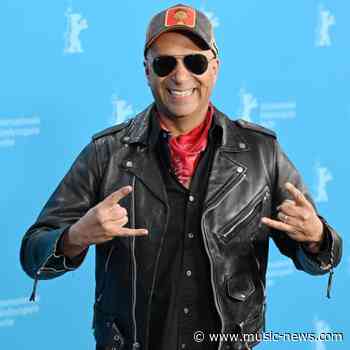 Tom Morello cancels Europe shows due to mother's illness