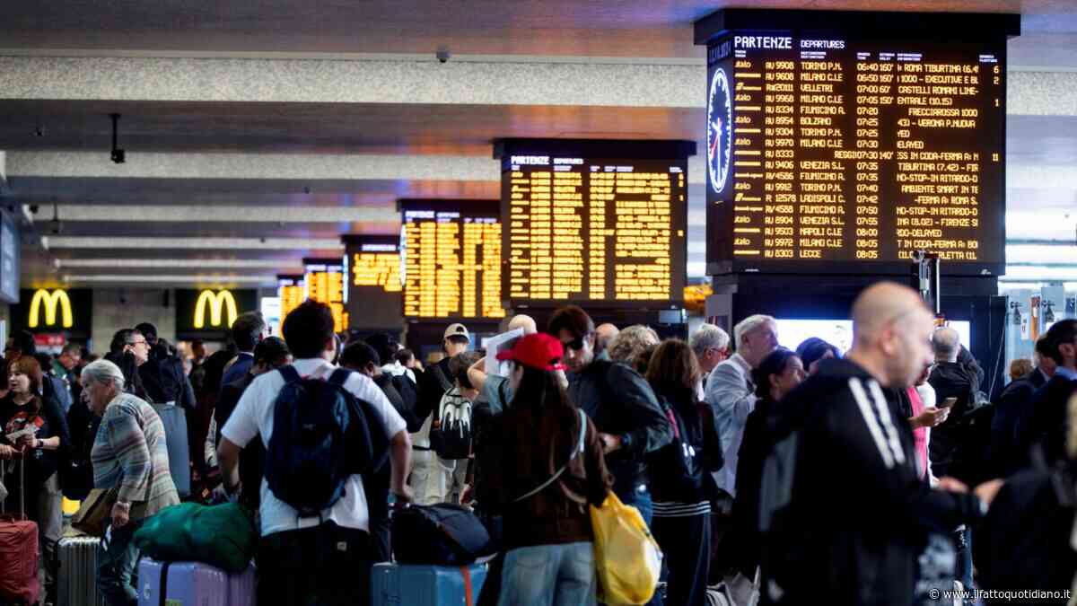 Trenitalia denuncia la violazione di dati anagrafici di alcuni passeggeri: “Nessun rischio sugli estremi di pagamento, ma ora attenzione a contatti fraudolenti”