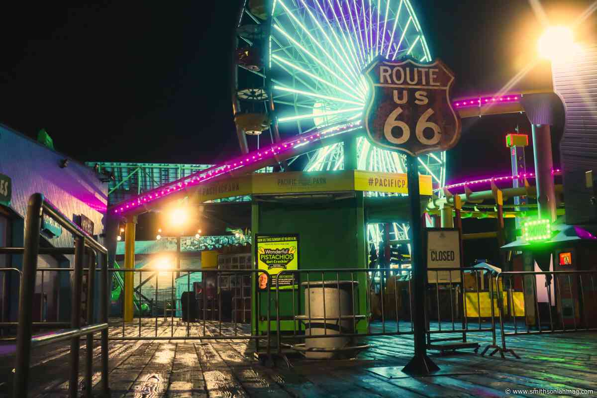 You’ll Be More Than Amused by These 15 Photos of Theme Parks. Their Electrifying Attractions Will Have Your Heart Racing Before You Even Set Foot on a Ride