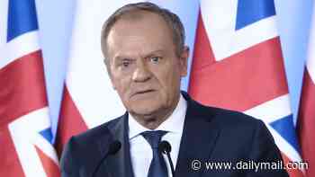Poland tells its citizens to cash in on British benefits before returning home