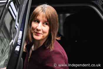 Experts criticise Treasury plans to tax interest on cash in stocks and shares ISAs