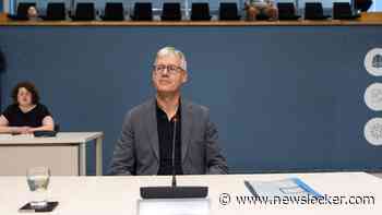 Arie Slob delfde onderspit bij derde schoolsluiting in coronatijd: ’Ik had geen andere keuze dan mijn hoofd te buigen’