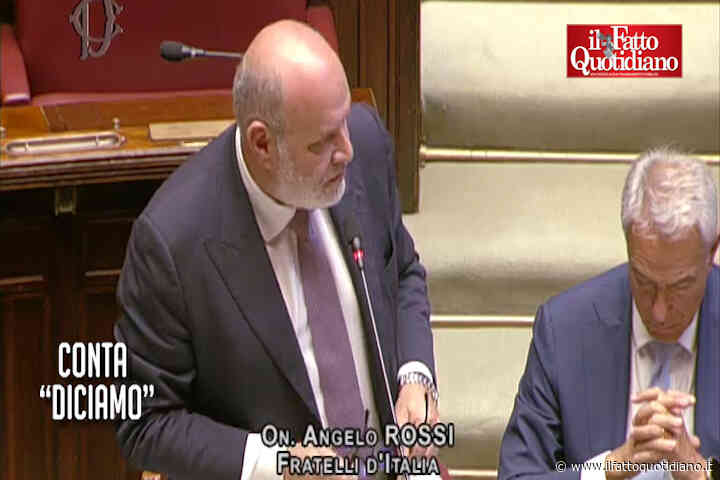 L’arte oratoria del relatore della legge elettorale, Angelo Rossi (Fdi): 26 “diciamo” in otto minuti e mezzo di intervento