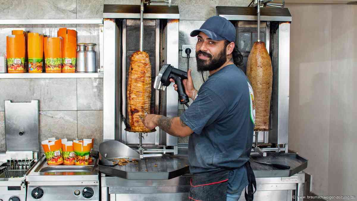Am Grill, auf dem Dach: Wolfenbüttels heißeste Arbeitsplätze