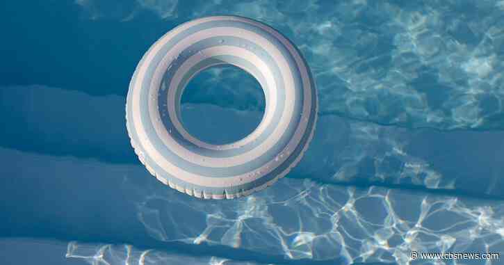 Cobb County hotel guests attacked with bear spray during argument at pool, police say