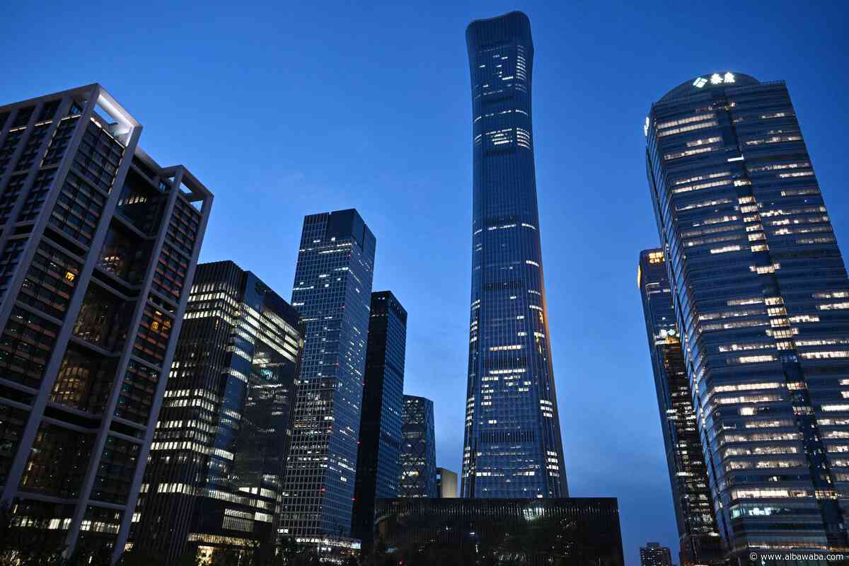 Small plane crashes into Beijing's tallest skyscraper