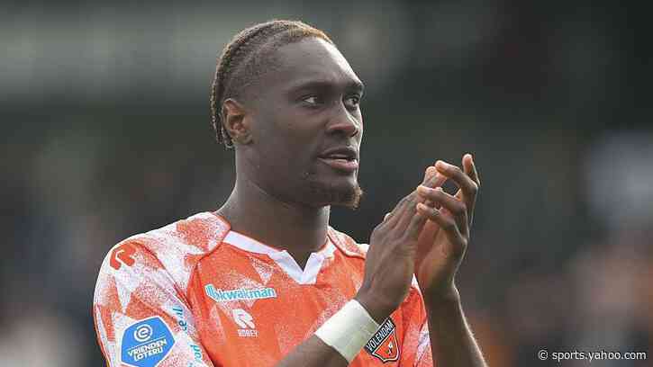 Bristol City sign Dutch midfielder Yah