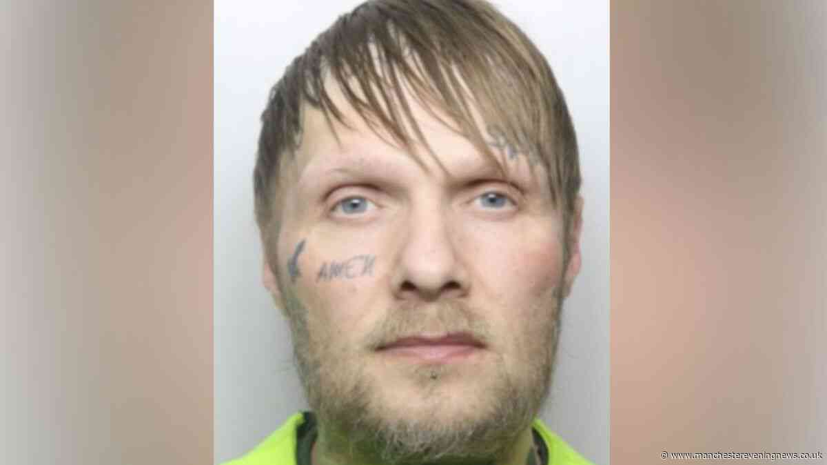 B&M shoplifter banned from Ashton town centre after PCSOs assaulted