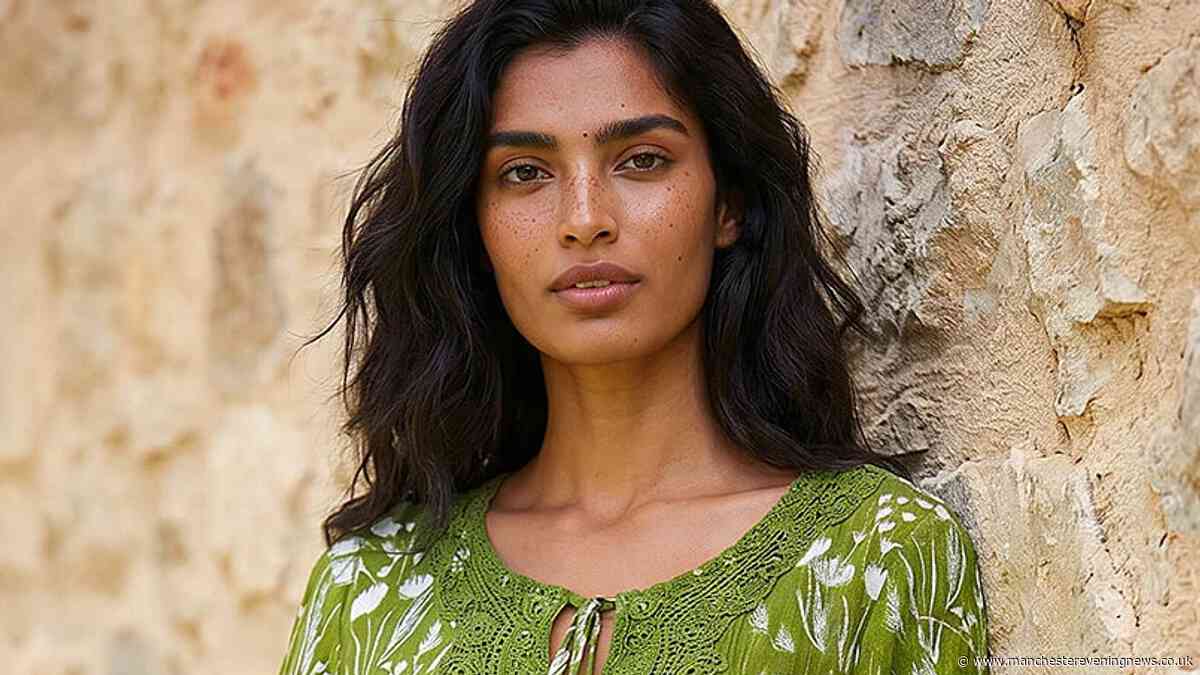 I found a 'bloat-proof' £31 dress that's 'fantastic for summer evening wear'