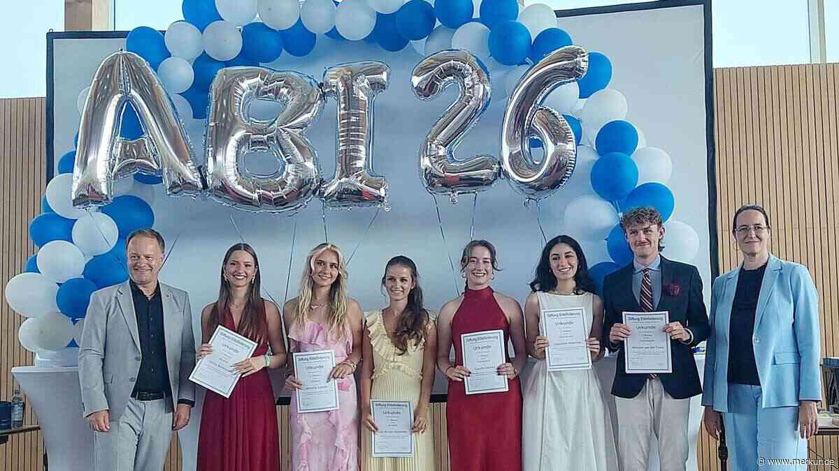 Humboldt-Gymnasium verabschiedet ersten G9-Jahrgang – sechs mit 1,0
