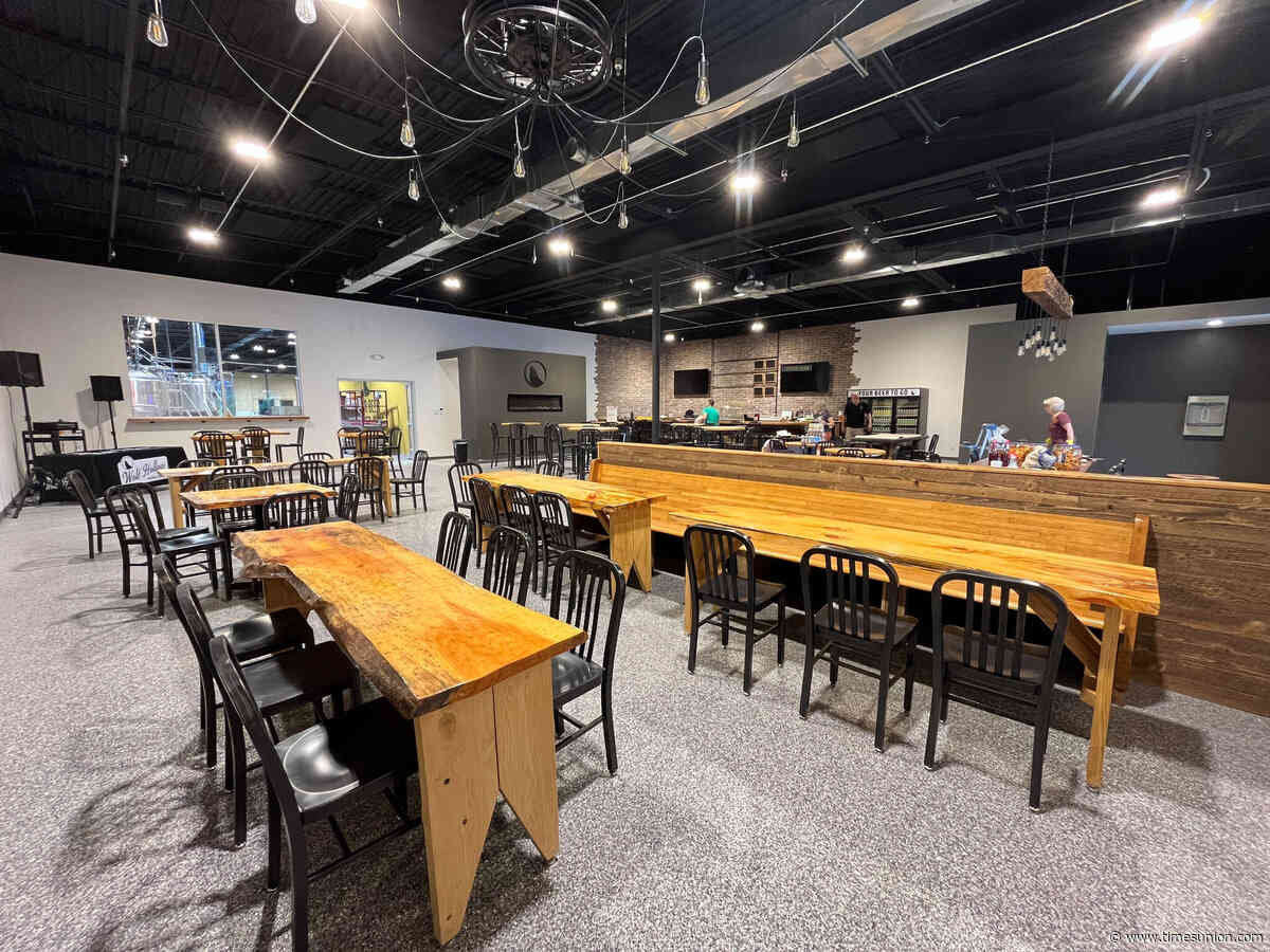 Wolf Hollow opens brewpub in large new space in Scotia