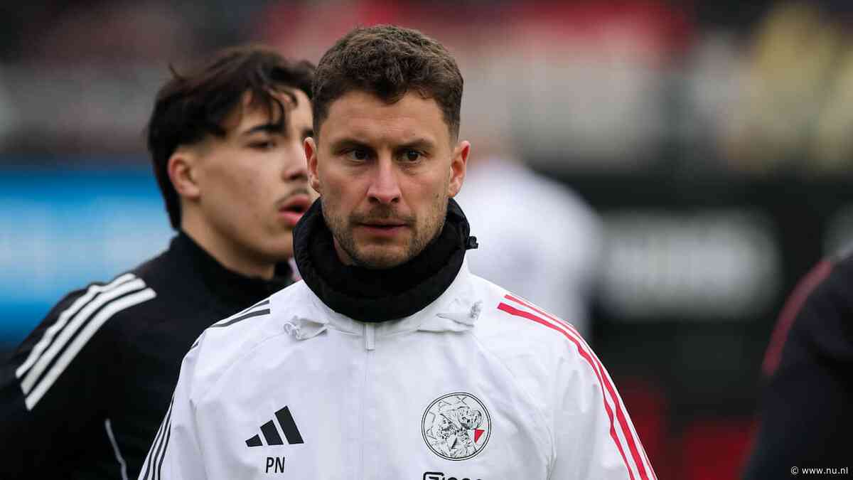 Jong Ajax-trainer Nuijten volgt plotseling vertrokken Kuijt op bij FC Dordrecht