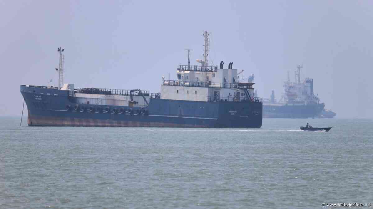 Trump: “Droni iraniani su navi a Hormuz, è folle violazione del cessate il fuoco”. Media: “Raggiunto accordo quadro tra Israele e Libano”
