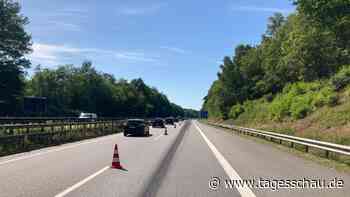 Hitze-Liveblog: ++ Hitzeschaden auf A7 - Fahrspur nach Norden gesperrt ++