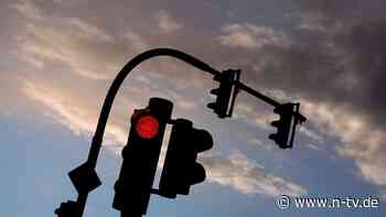 Urteil aus dem Verkehrsrecht: Gericht: Schätzen reicht bei Rotlichtverstoß nicht aus