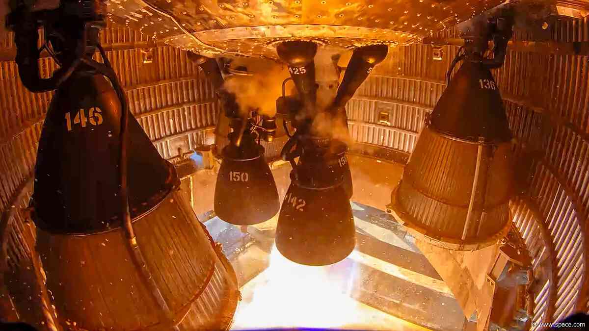 SpaceX's next Starship breathes fire for 1st time in prelaunch test (video)