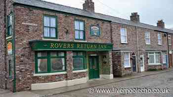 Coronation Street icon's death 'exposed' as heartbroken fans 'spot' worrying sign