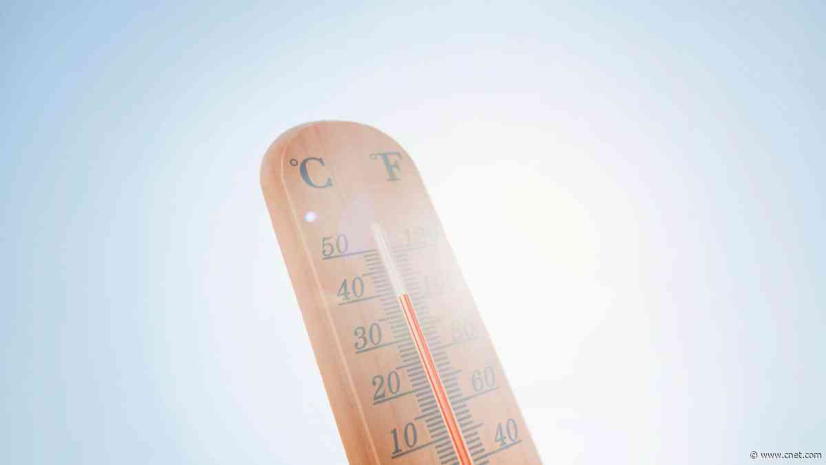Expect Extreme Heat in Much of the US Starting This Weekend. How to Stay Safe