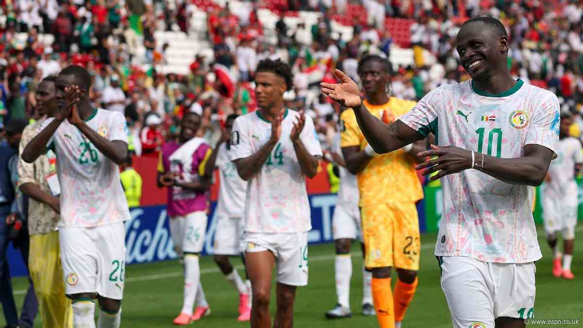 Five-star Senegal make most of last chance to reac...