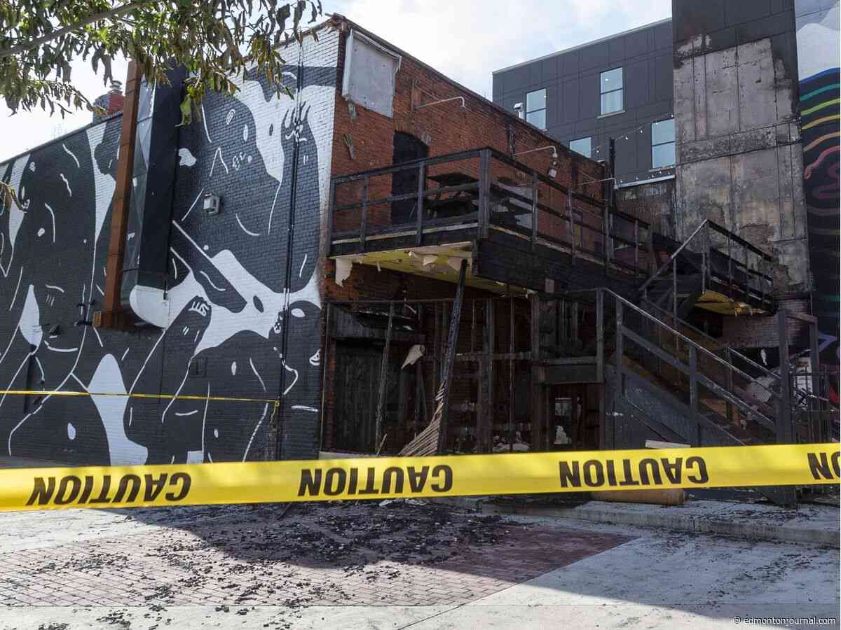 Fire extinguished at El Cortez patio Thursday night, no injuries reported
