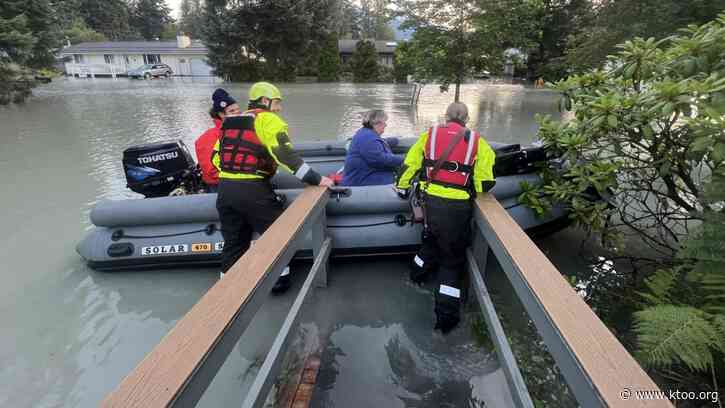 Juneau residents rally around tunnel solution to glacial outburst flooding