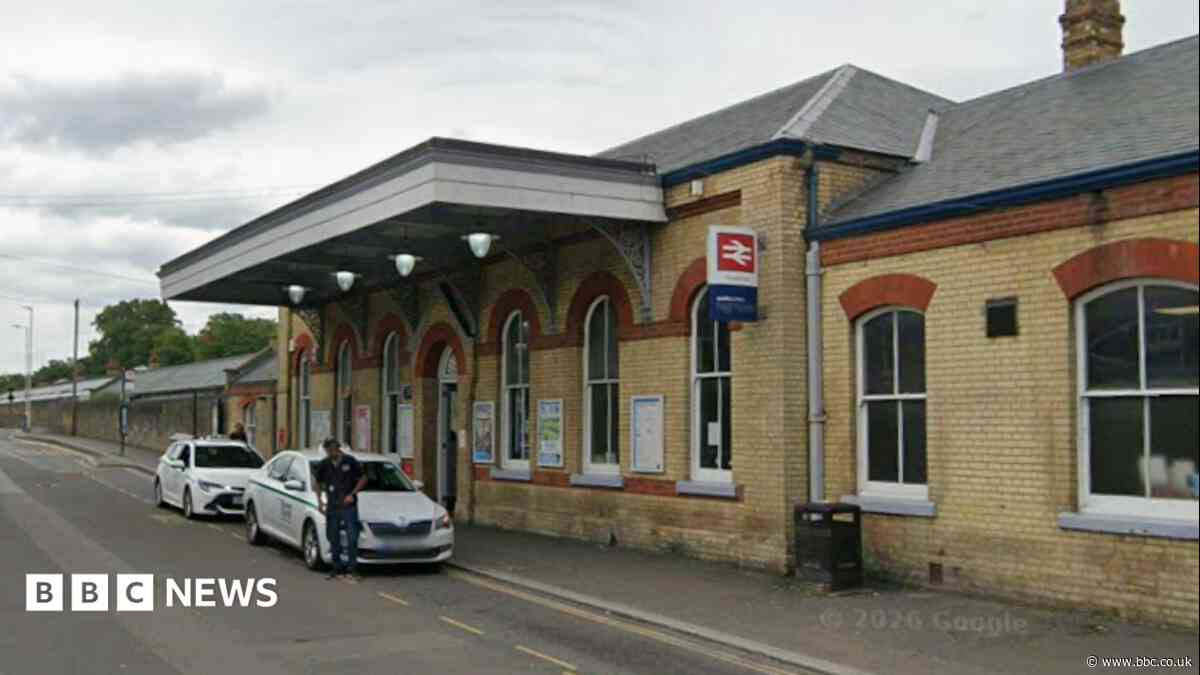 Teens arrested after knifepoint train robberies