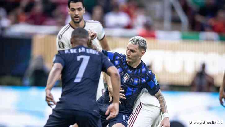 Uruguay consuma su fracaso en el Mundial y Bielsa se lamenta: “Yo no logré potenciar el poderío de los jugadores”
