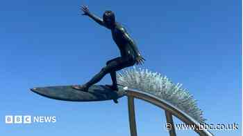Dream come true as surf statue officially unveiled