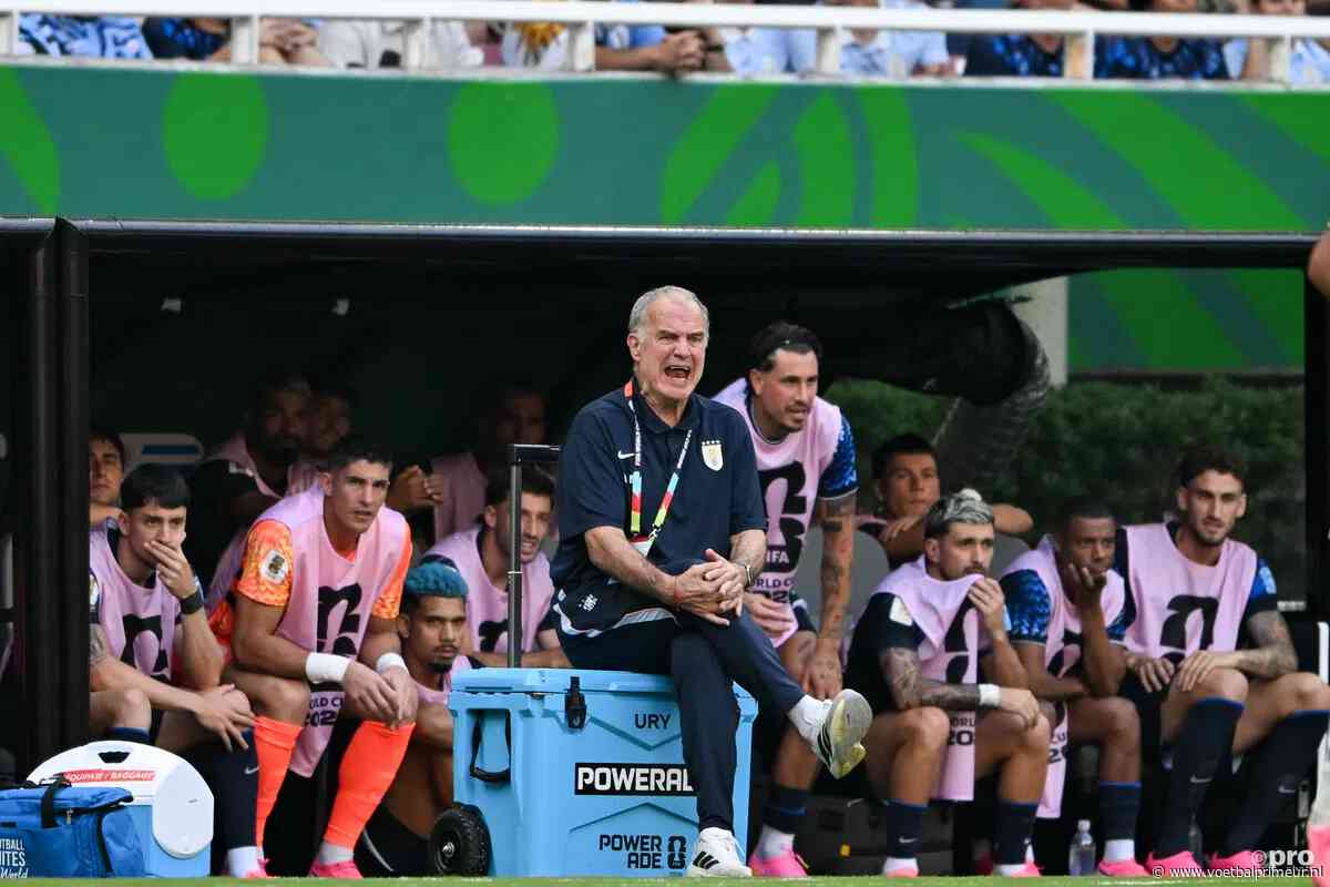 Bielsa verklaart bizarre wissel bij Uruguay: 'Dat deed hij helemaal zelf'