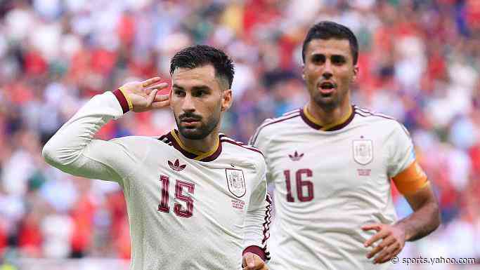 Spain win to progress and knock out Uruguay