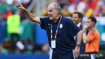 Patzer, K.o., Revolte: Uruguay fällt im Zoff völlig auseinander - Trainer rechnet ab