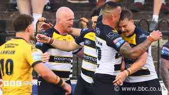 York end losing run with victory at Castleford